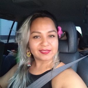 Meet your Posher, Violeta